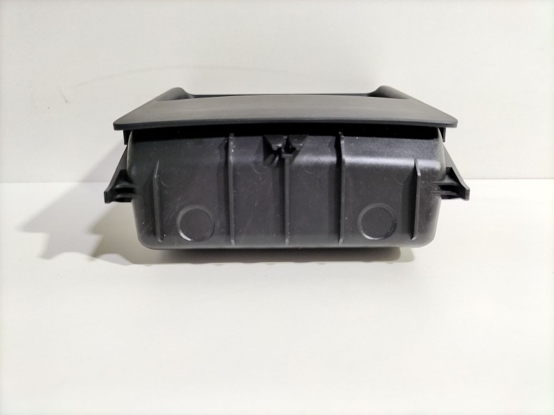 Recambio de moldura para volkswagen scirocco (137) 1.4 tsi (118kw) referencia OEM IAM 1K5863383C  