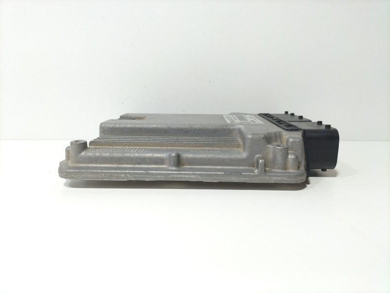 Recambio de centralita motor uce para audi a3 sportback (8va) ambiente referencia OEM IAM A4L907309B  