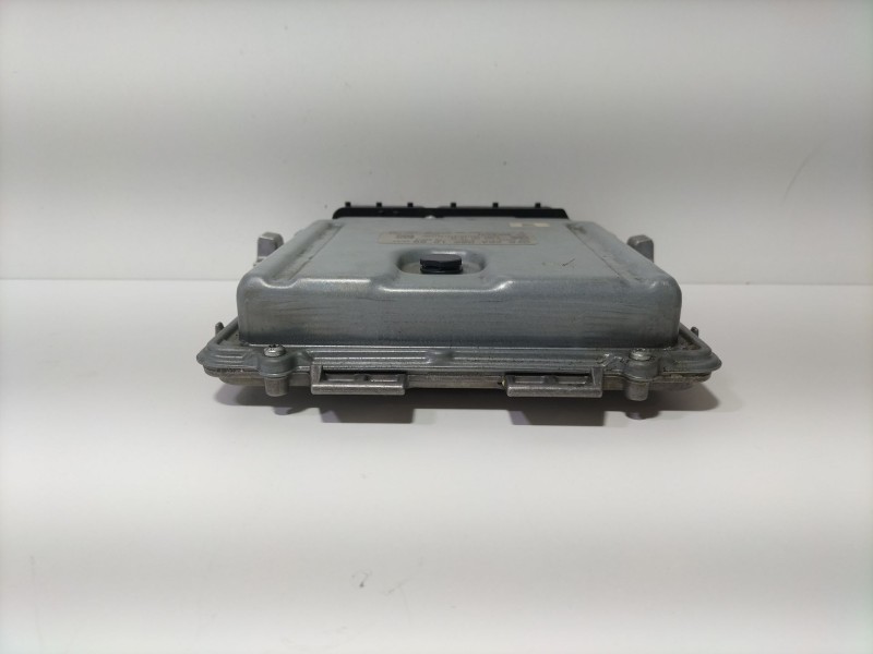 Recambio de centralita motor uce para mercedes-benz clase a sedán (v177) amg a 35 4-matic (177.151) referencia OEM IAM A26490012