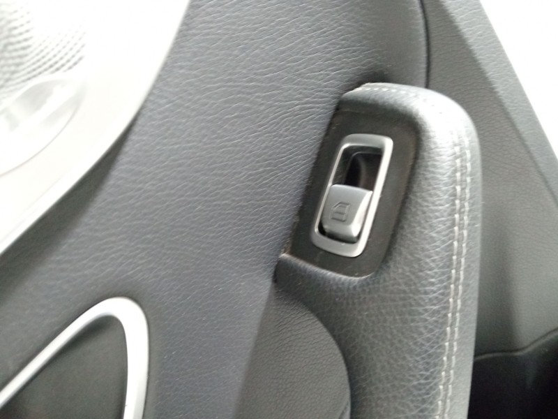 Recambio de juego asientos completo para mercedes-benz clase c (w205) familiar c 220 t d (205.214) referencia OEM IAM   