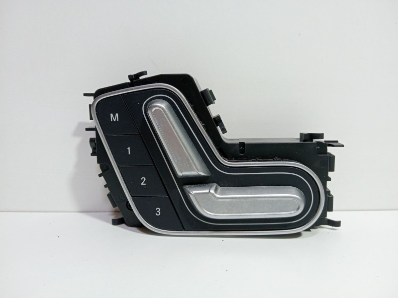 Recambio de modulo electronico para mercedes-benz clase a sedán (v177) amg a 35 4-matic (177.151) referencia OEM IAM A1779056500