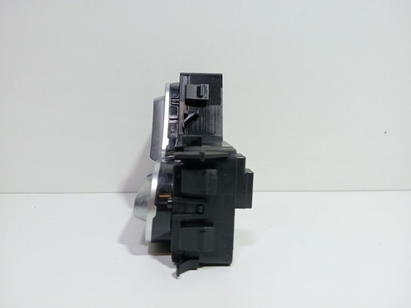 Recambio de modulo electronico para mercedes-benz clase a sedán (v177) amg a 35 4-matic (177.151) referencia OEM IAM A1779056500