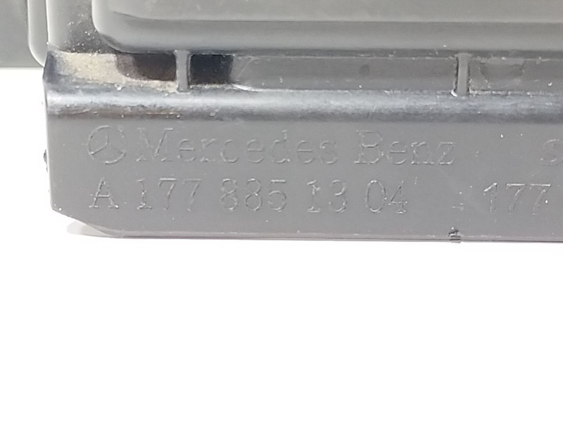 Recambio de moldura para mercedes-benz clase a sedán (v177) amg a 35 4-matic (177.151) referencia OEM IAM A1778851304  