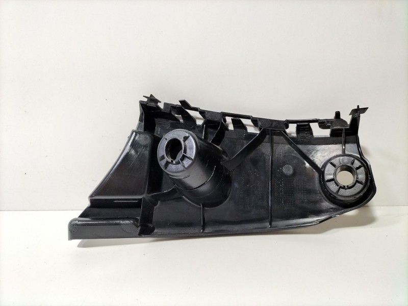 Recambio de molduras traseras para mercedes-benz clase a sedán (v177) amg a 35 4-matic (177.151) referencia OEM IAM A1778853502 