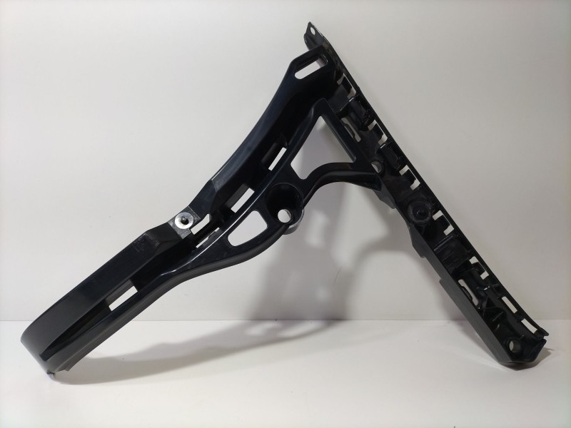 Recambio de molduras traseras para mercedes-benz clase a sedán (v177) amg a 35 4-matic (177.151) referencia OEM IAM A1778850900 