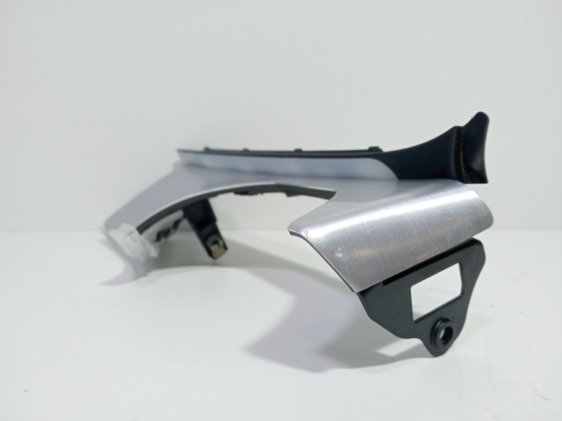 Recambio de moldura para mercedes-benz clase a sedán (v177) amg a 35 4-matic (177.151) referencia OEM IAM A1776807801  