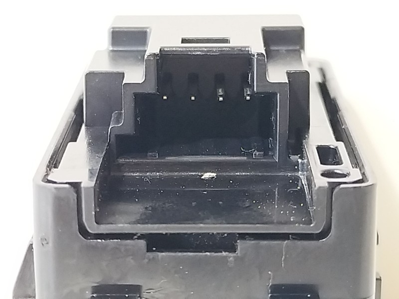 Recambio de interruptor para mercedes-benz clase a sedán (v177) amg a 35 4-matic (177.151) referencia OEM IAM A1679050201  