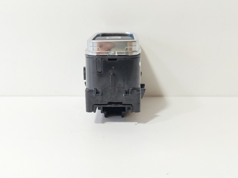 Recambio de interruptor para mercedes-benz clase a sedán (v177) amg a 35 4-matic (177.151) referencia OEM IAM A1679050201  