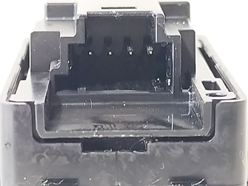 Recambio de interruptor para mercedes-benz clase a sedán (v177) amg a 35 4-matic (177.151) referencia OEM IAM A1679050201  