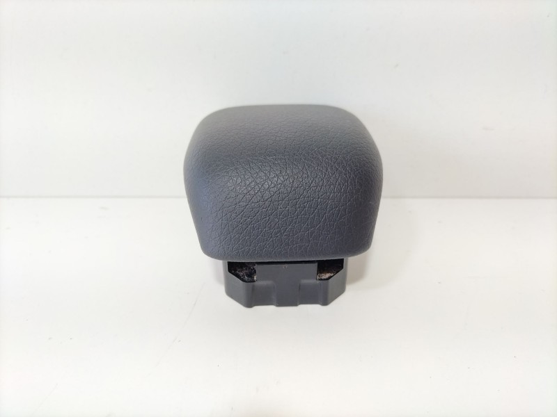 Recambio de apoyabrazos central para mercedes-benz clase a sedán (v177) amg a 35 4-matic (177.151) referencia OEM IAM A177680520