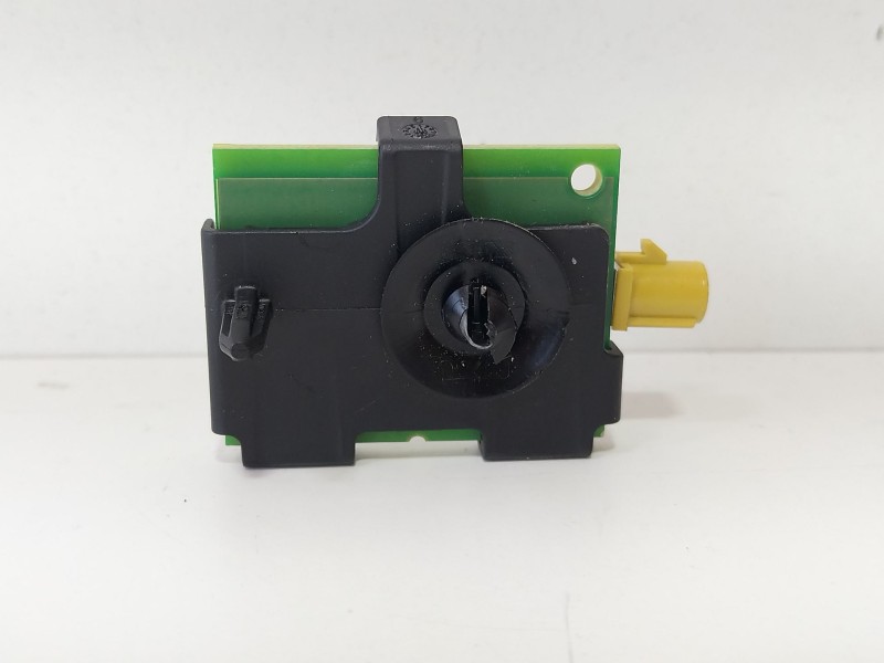 Recambio de modulo electronico para mercedes-benz clase a sedán (v177) amg a 35 4-matic (177.151) referencia OEM IAM A1779052902