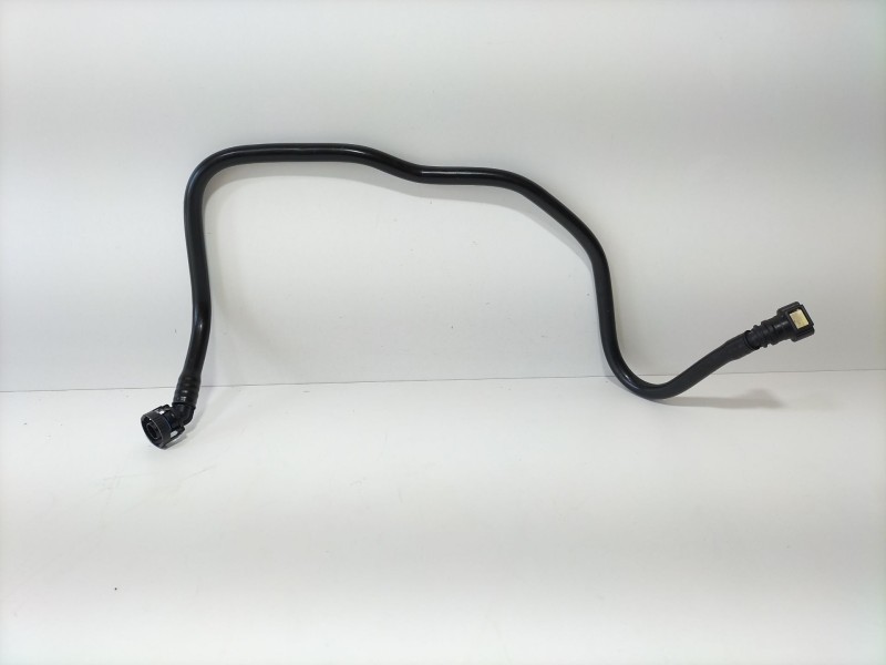 Recambio de tubo para mercedes-benz clase a sedán (v177) amg a 35 4-matic (177.151) referencia OEM IAM A1774300300  