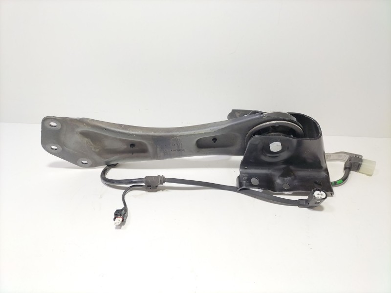 Recambio de brazo suspension superior trasero derecho para mercedes-benz clase a sedán (v177) amg a 35 4-matic (177.151) referen