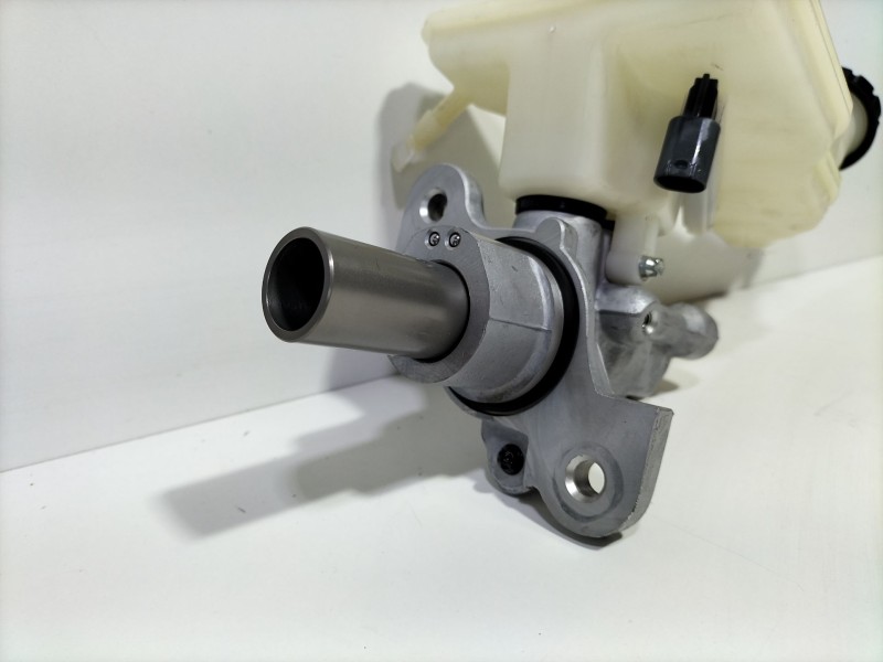 Recambio de bomba freno para mercedes-benz clase a sedán (v177) amg a 35 4-matic (177.151) referencia OEM IAM A1774304300  