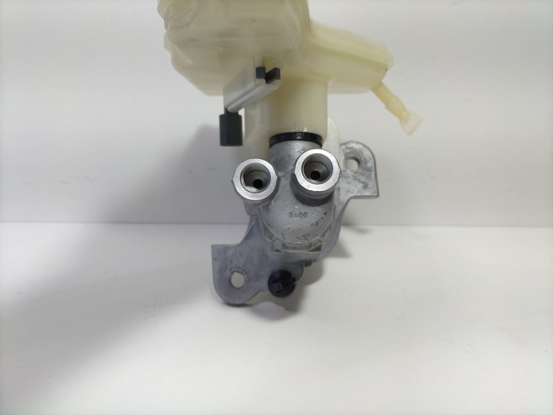 Recambio de bomba freno para mercedes-benz clase a sedán (v177) amg a 35 4-matic (177.151) referencia OEM IAM A1774304300  