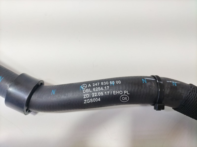 Recambio de tubo para mercedes-benz clase a sedán (v177) amg a 35 4-matic (177.151) referencia OEM IAM A2478306000  