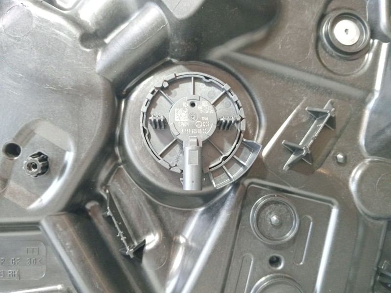 Recambio de elevalunas delantero derecho para mercedes-benz clase a sedán (v177) amg a 35 4-matic (177.151) referencia OEM IAM A