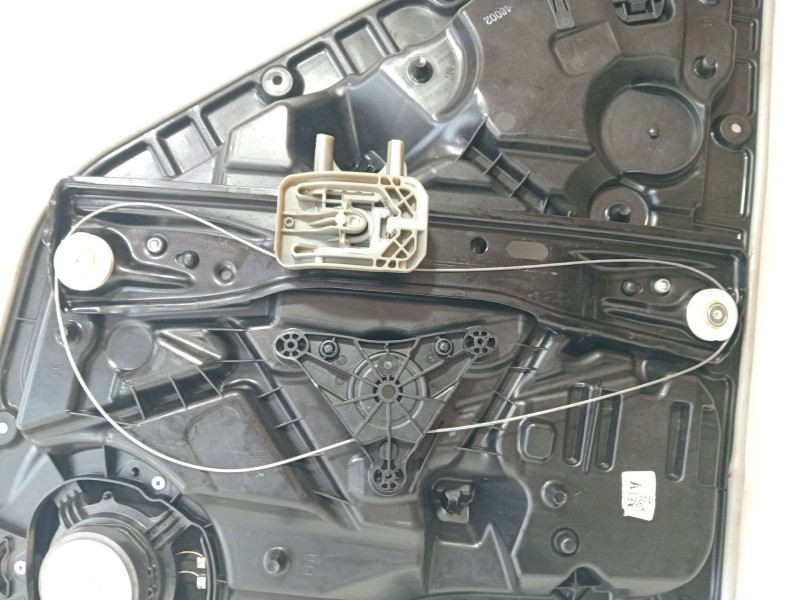 Recambio de elevalunas trasero derecho para mercedes-benz clase a sedán (v177) amg a 35 4-matic (177.151) referencia OEM IAM A24