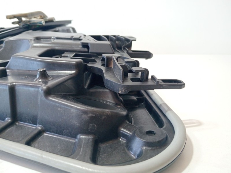 Recambio de elevalunas trasero derecho para mercedes-benz clase a sedán (v177) amg a 35 4-matic (177.151) referencia OEM IAM A24