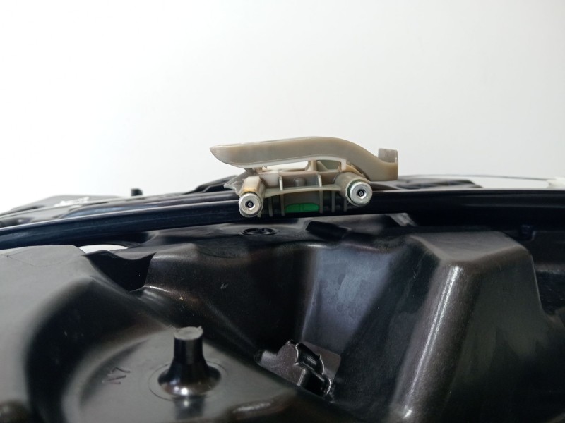 Recambio de elevalunas trasero derecho para mercedes-benz clase a sedán (v177) amg a 35 4-matic (177.151) referencia OEM IAM A24