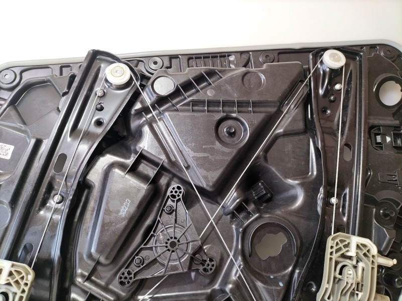 Recambio de elevalunas delantero izquierdo para mercedes-benz clase a sedán (v177) amg a 35 4-matic (177.151) referencia OEM IAM