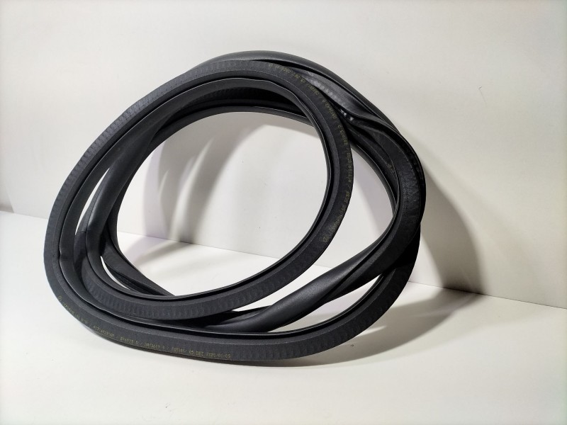 Recambio de goma contorno para mercedes-benz clase a sedán (v177) amg a 35 4-matic (177.151) referencia OEM IAM a1776928500  