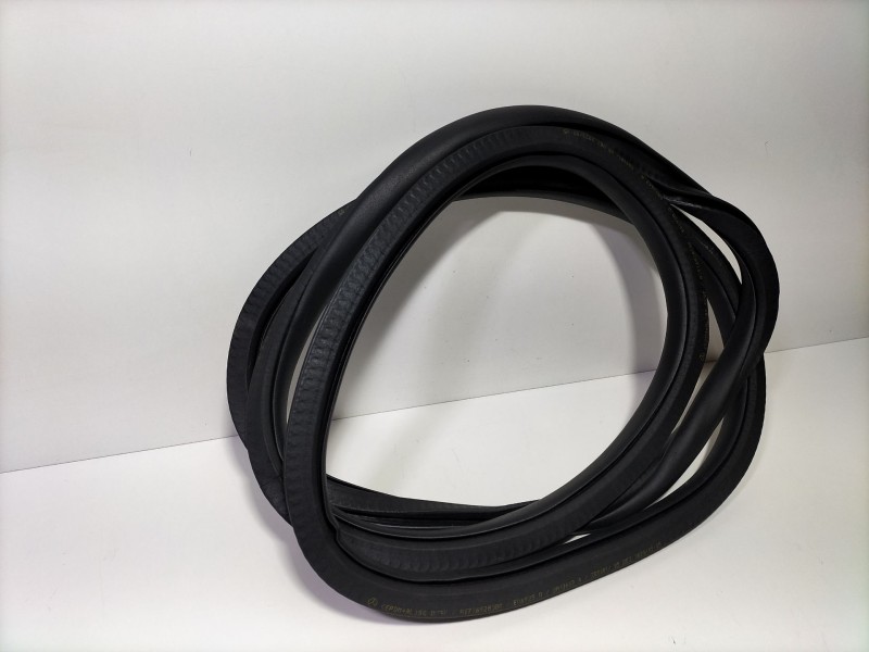 Recambio de goma contorno para mercedes-benz clase a sedán (v177) amg a 35 4-matic (177.151) referencia OEM IAM a1776928500  