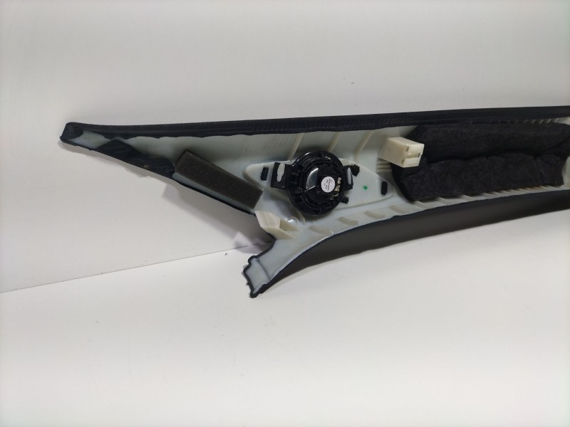 Recambio de moldura para mercedes-benz clase a sedán (v177) amg a 35 4-matic (177.151) referencia OEM IAM A1776908002  