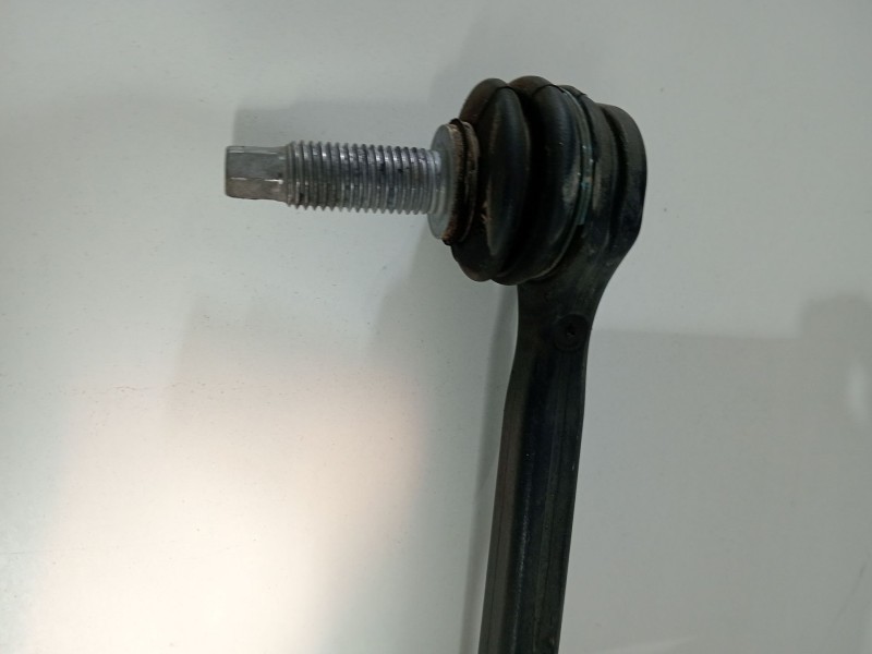 Recambio de barra estabilizadora delantera para mercedes-benz clase a sedán (v177) amg a 35 4-matic (177.151) referencia OEM IAM