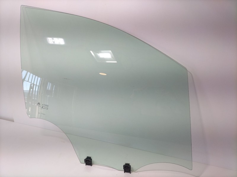 Recambio de luna delantera derecha para citroën c3 / c3 origin iii (sx) 1.5 bluehdi 100 (sxyhyp, sxyhtu) referencia OEM IAM   