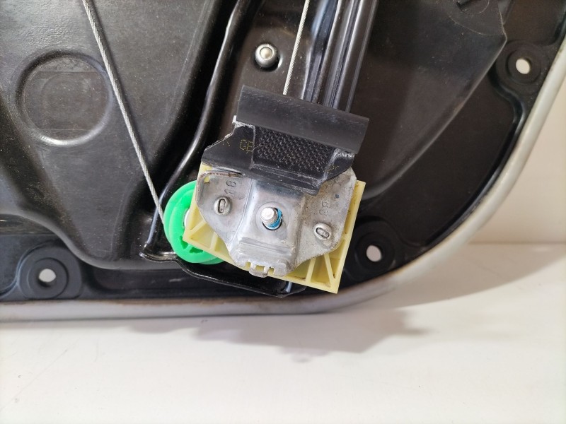 Recambio de elevalunas delantero izquierdo para mercedes-benz clase c (w205) familiar c 220 t d (205.214) referencia OEM IAM C08