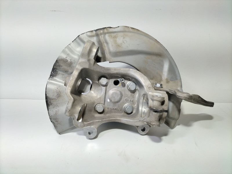 Recambio de mangueta delantera derecha para bmw serie 5 berlina (e60) 520d referencia OEM IAM 6760954  