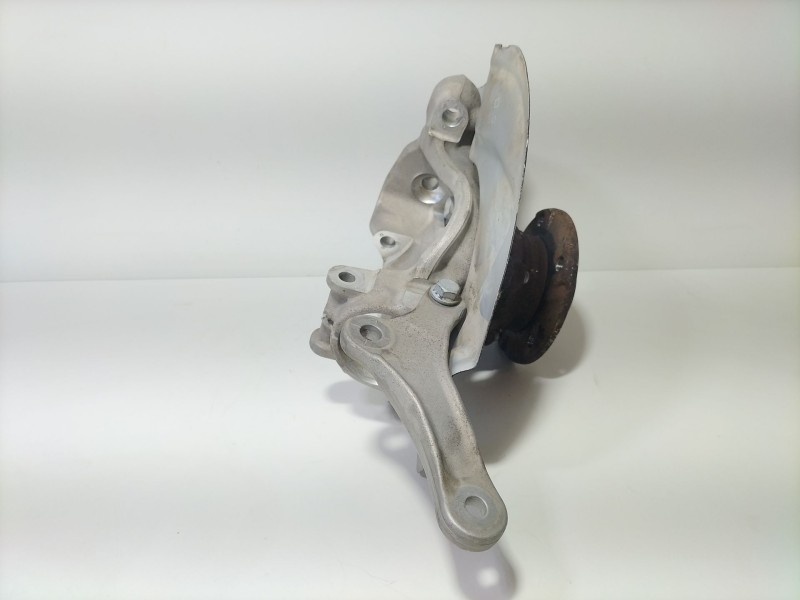 Recambio de mangueta delantera derecha para bmw serie 5 berlina (e60) 520d referencia OEM IAM 6760954  