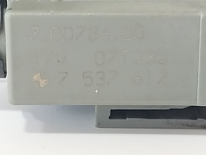 Recambio de valvula aire adicional para bmw serie 5 berlina (e60) 520d referencia OEM IAM 7537612  