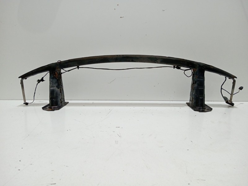 Recambio de refuerzo paragolpes delantero para bmw serie 1 cabrio (e88) 120i referencia OEM IAM 51159067810  