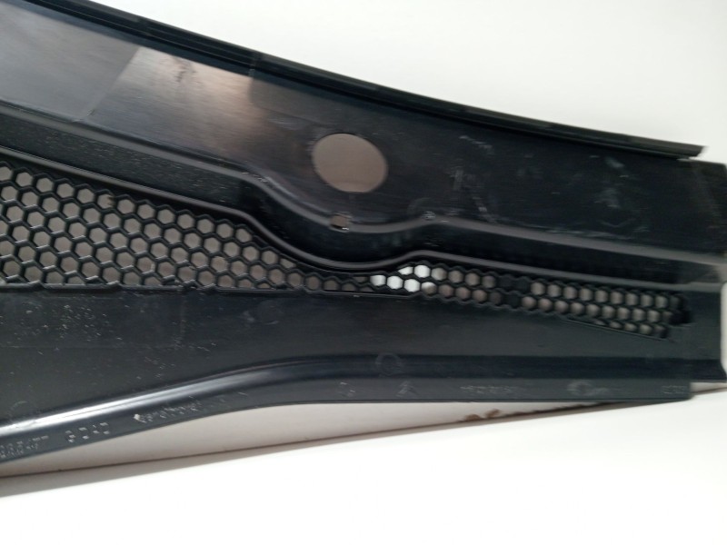 Recambio de moldura para citroën c3 / c3 origin iii (sx) 1.5 bluehdi 100 (sxyhyp, sxyhtu) referencia OEM IAM 9811935477  