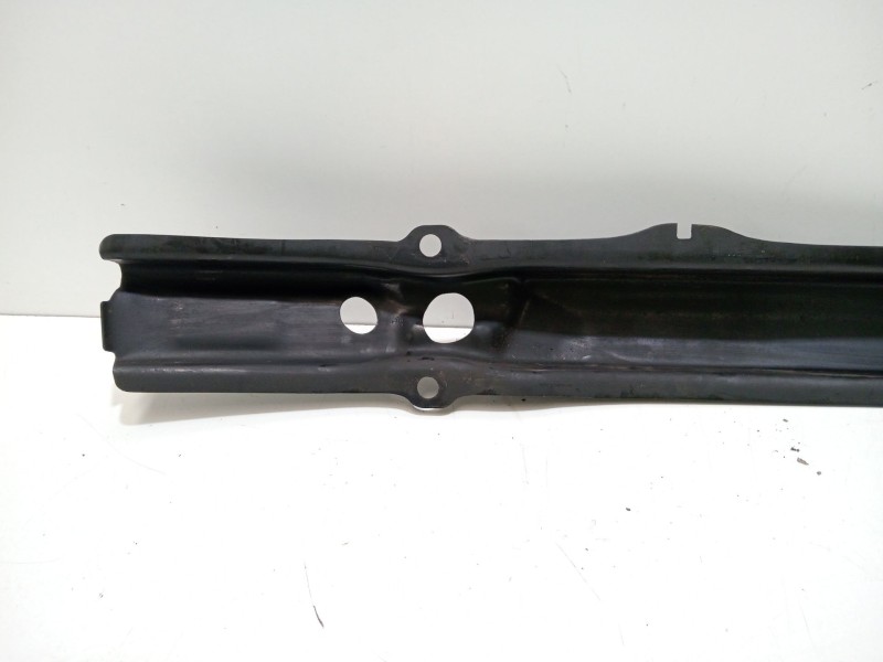 Recambio de refuerzo paragolpes trasero para bmw serie 5 berlina (e60) 520d referencia OEM IAM 51127033712  