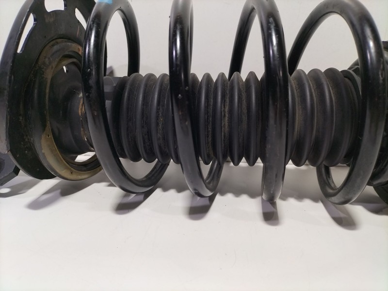 Recambio de amortiguador delantero derecho para citroën c3 / c3 origin iii (sx) 1.5 bluehdi 100 (sxyhyp, sxyhtu) referencia OEM 