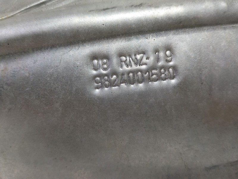 Recambio de moldura para citroën c3 / c3 origin iii (sx) 1.5 bluehdi 100 (sxyhyp, sxyhtu) referencia OEM IAM 9824001580  