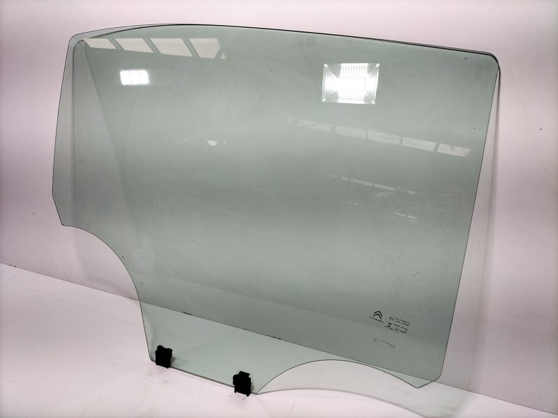 Recambio de luna trasera derecha para citroën c3 / c3 origin iii (sx) 1.5 bluehdi 100 (sxyhyp, sxyhtu) referencia OEM IAM yh01  