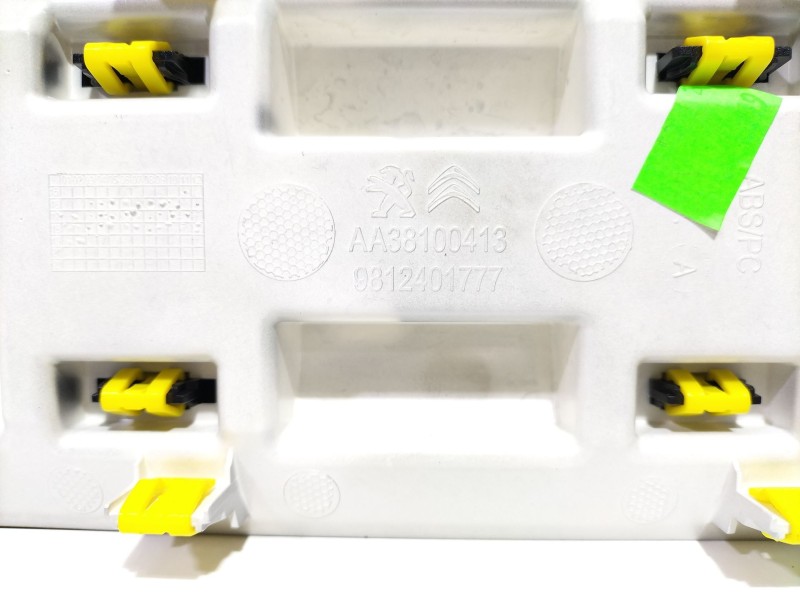 Recambio de moldura para citroën c3 / c3 origin iii (sx) 1.5 bluehdi 100 (sxyhyp, sxyhtu) referencia OEM IAM AA38100413  