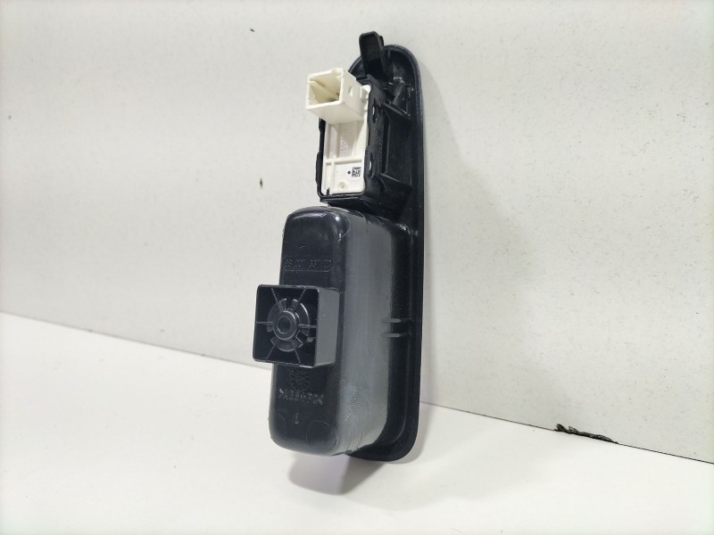 Recambio de botonera elevalunas para citroën c3 / c3 origin iii (sx) 1.5 bluehdi 100 (sxyhyp, sxyhtu) referencia OEM IAM 9800733