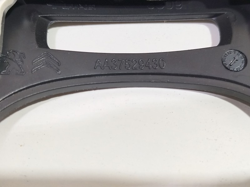 Recambio de moldura para citroën c3 / c3 origin iii (sx) 1.5 bluehdi 100 (sxyhyp, sxyhtu) referencia OEM IAM AA37529430  