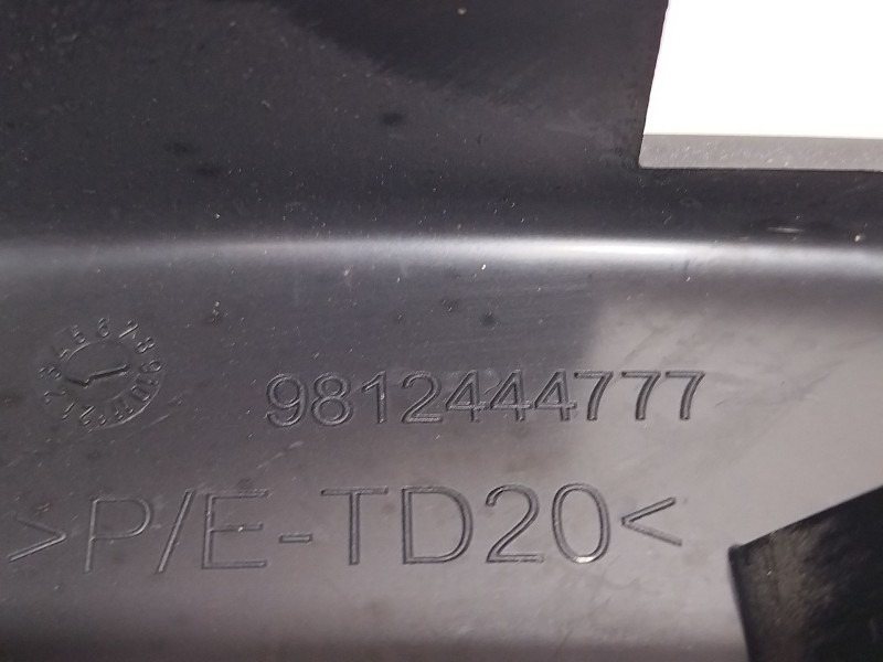 Recambio de moldura para citroën c3 / c3 origin iii (sx) 1.5 bluehdi 100 (sxyhyp, sxyhtu) referencia OEM IAM 9812444777  