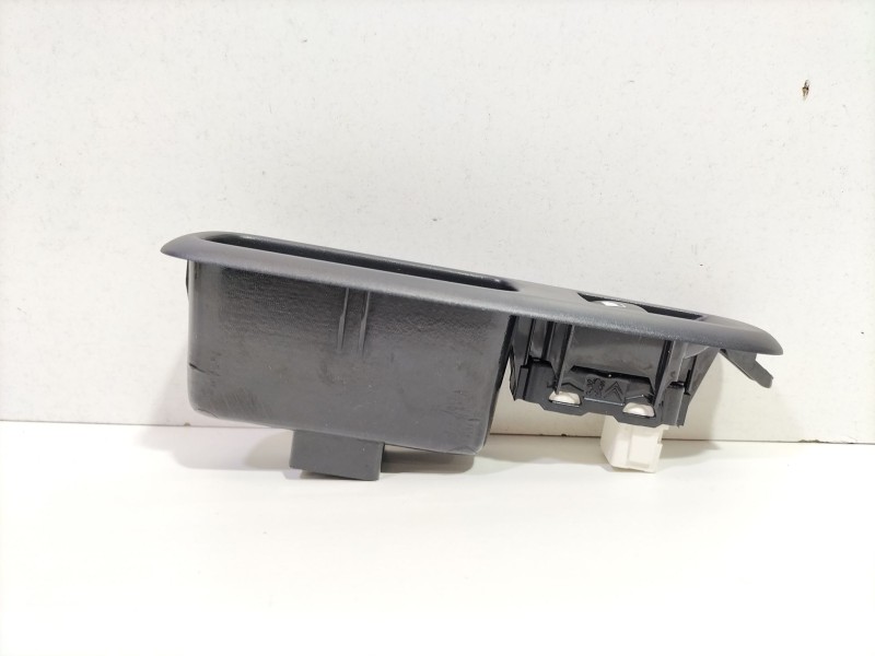 Recambio de botonera elevalunas para citroën c3 / c3 origin iii (sx) 1.5 bluehdi 100 (sxyhyp, sxyhtu) referencia OEM IAM 9800733