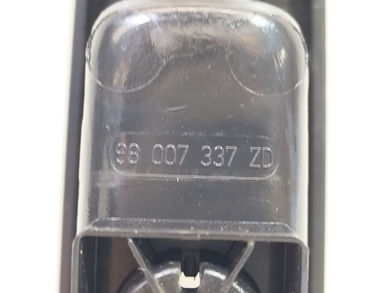 Recambio de botonera elevalunas para citroën c3 / c3 origin iii (sx) 1.5 bluehdi 100 (sxyhyp, sxyhtu) referencia OEM IAM 9800733