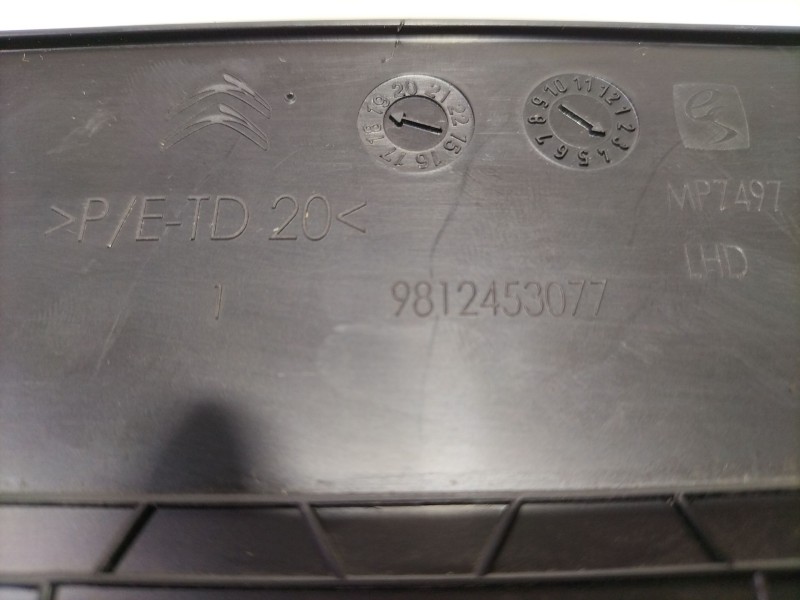 Recambio de moldura para citroën c3 / c3 origin iii (sx) 1.5 bluehdi 100 (sxyhyp, sxyhtu) referencia OEM IAM 9812453077  