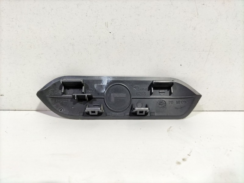 Recambio de moldura para citroën c3 / c3 origin iii (sx) 1.5 bluehdi 100 (sxyhyp, sxyhtu) referencia OEM IAM 98124409  