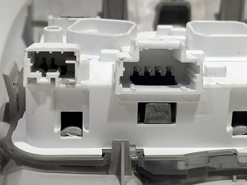 Recambio de luz interior para citroën c3 / c3 origin iii (sx) 1.5 bluehdi 100 (sxyhyp, sxyhtu) referencia OEM IAM 9811856577  