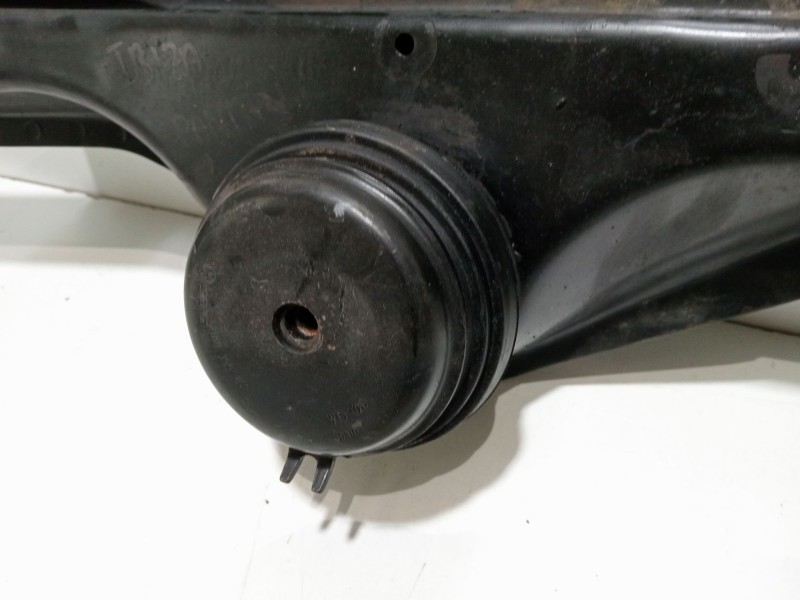 Recambio de travesaño inferior para seat ibiza (6k1) select referencia OEM IAM 6K0198203  